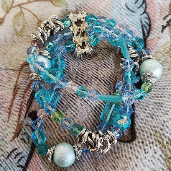 3 Strand Vintage Blue Pastel Faceted Glass Beads Beaded Stretch Bracelet - Picture 2 of 11